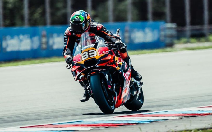 Hasil Latihan MotoGP Catalunya 2025: Brad Binder dan Pedro Acosta Kompak Bawa KTM Jadi yang Tercepat